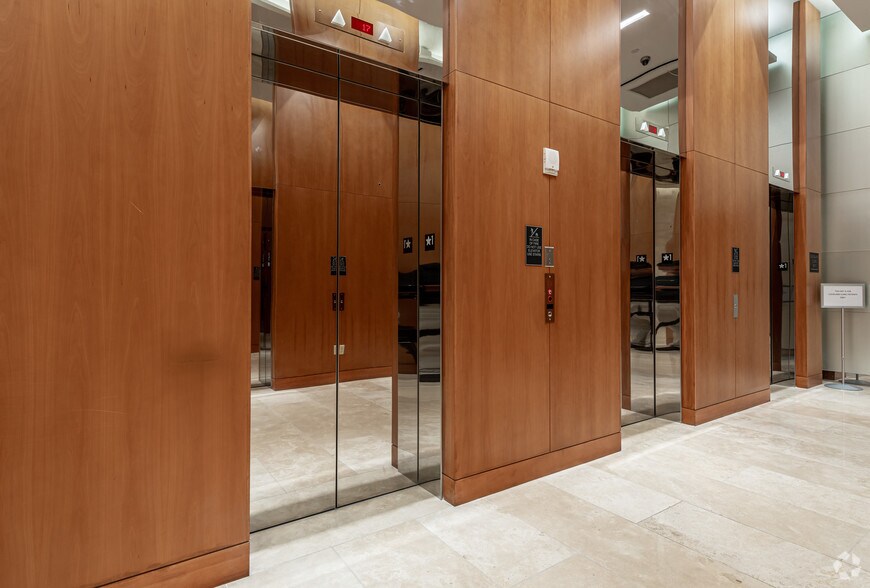 More Photos Of 525 Okeechobee Blvd, West Palm Beach Office For Lease