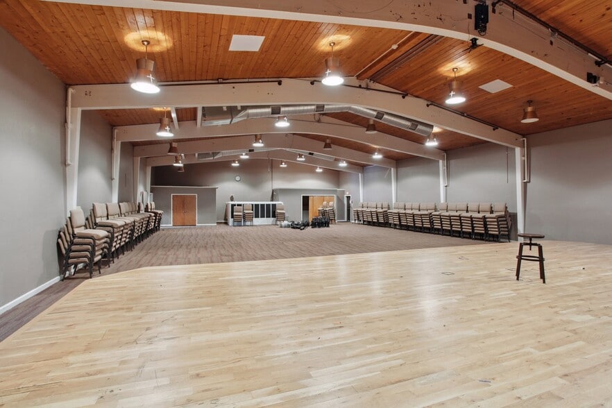 More Photos Of 9200 W Ellsworth Ave, Lakewood Religious Facility For Sale