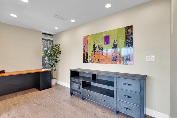 More Photos Of 5666 Seminole Blvd, Seminole Office For Sale