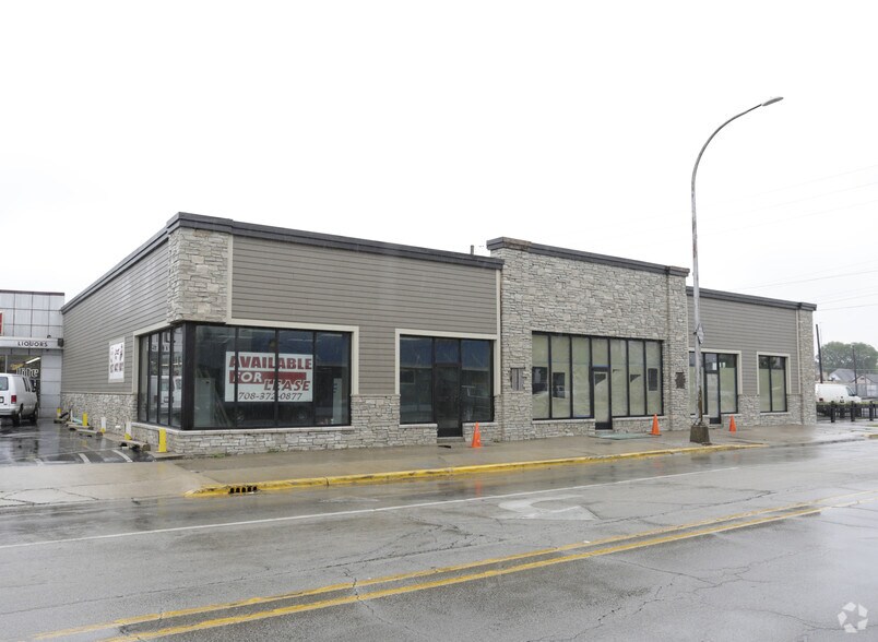Primary Photo Of 150 E Station St, Kankakee Restaurant For Lease