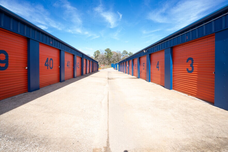 More Photos Of 11483 Old Highway 105 E, Conroe Self Storage For Sale