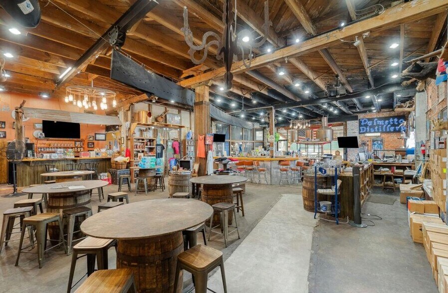 More Photos Of 200 W Benson St, Anderson Bar For Lease