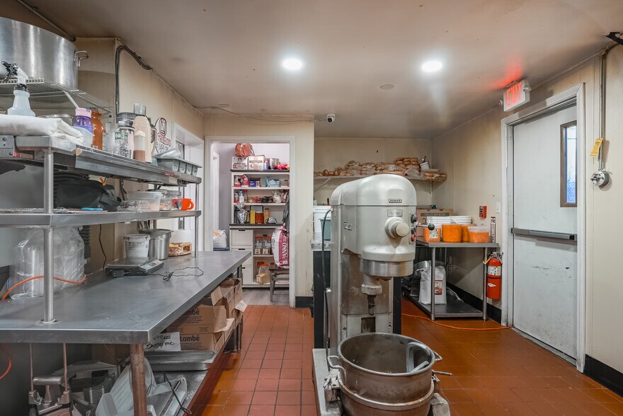 More Photos Of 77-79 Main Rd, Tiverton Restaurant For Sale