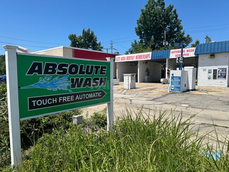 More Photos Of 29007 Lake Shore Blvd, Willowick Specialty For Sale