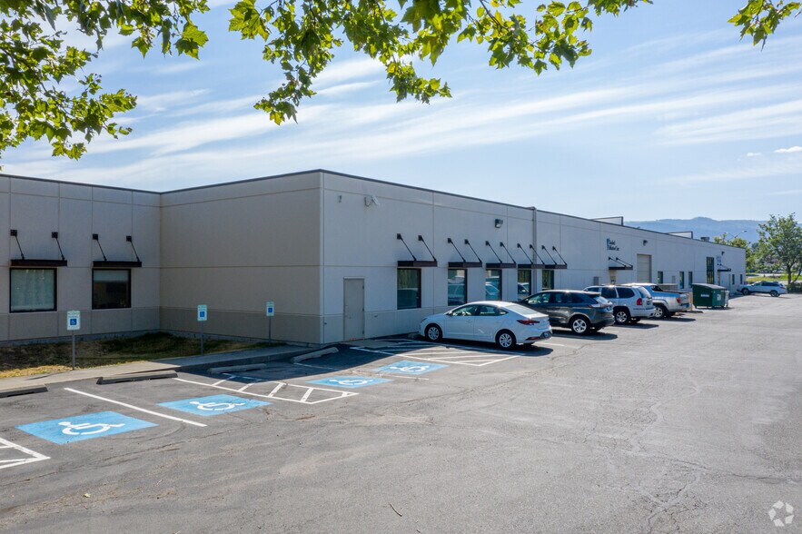 More Photos Of 22820 E Appleway Ave, Liberty Lake Office For Sale