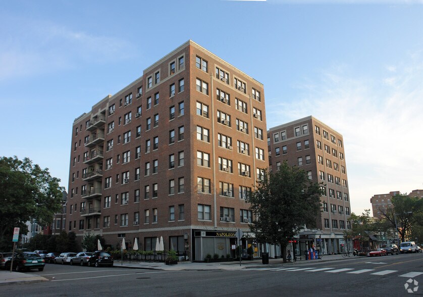 More Photos Of 1841 Columbia Rd NW, Washington Apartments For Lease