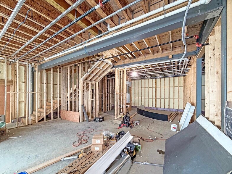 More Photos Of 3 Newburyport Tpke, Newbury Apartments For Lease