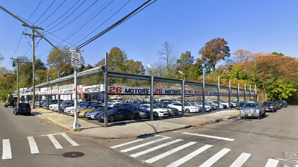 Primary Photo Of 3981 Boston Rd, Bronx Auto Repair For Lease