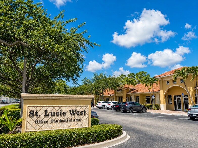 More Photos Of 300-322 NW Bethany Dr, Port Saint Lucie Coworking Space