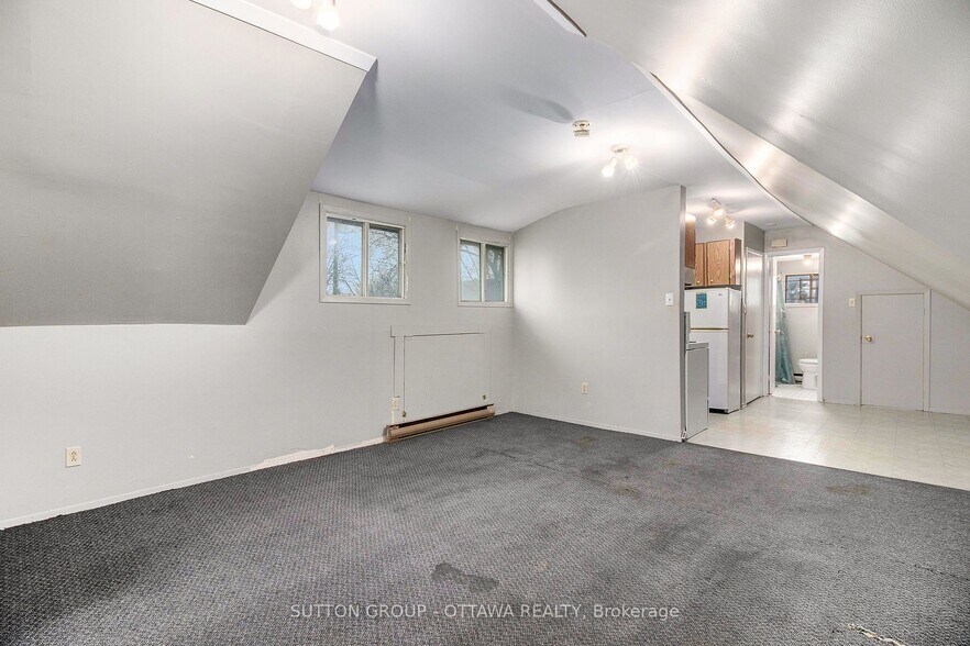 More Photos Of 397 Montreal Rd, Ottawa Office Residential For Sale