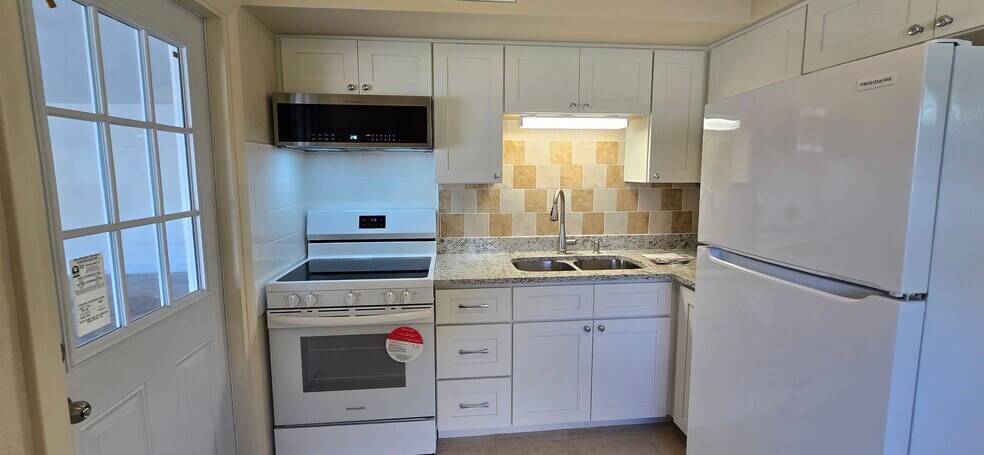 More Photos Of 3404 Dahlia Pl, Largo Apartments For Sale