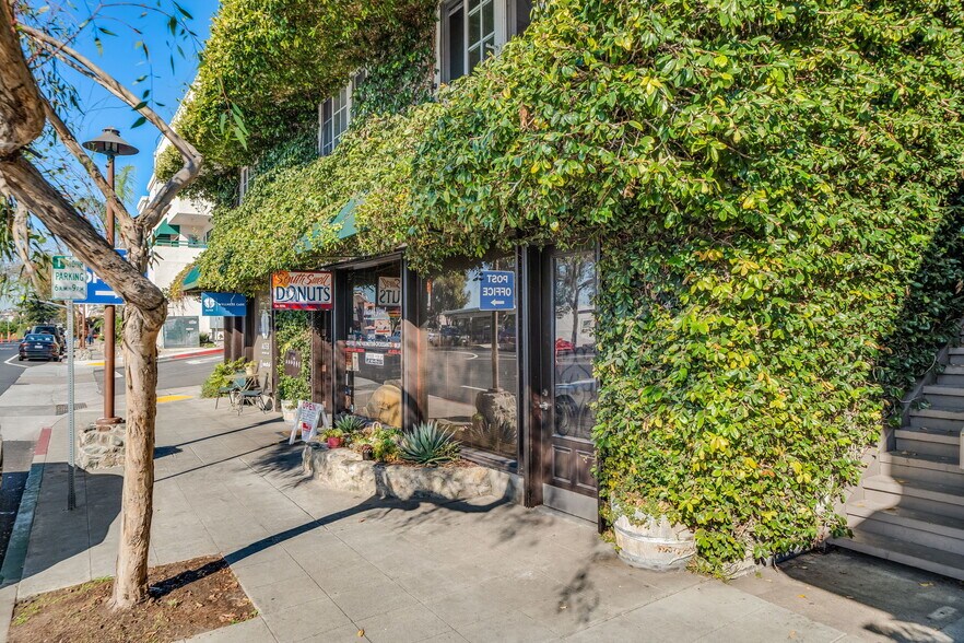 More Photos Of 31656-31662 S Coast Hwy, Laguna Beach Storefront Retail Office For Sale