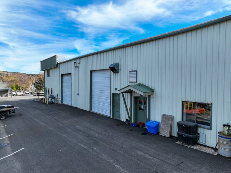 More Photos Of 545 Turner Dr, Durango Warehouse For Sale