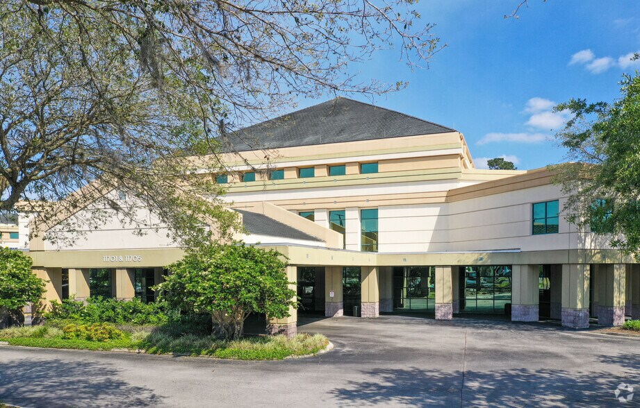 More Photos Of 11705 San Jose Blvd, Jacksonville Medical For Lease