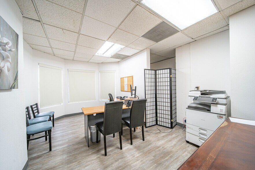 More Photos Of 315 E Route 66, Glendora Healthcare For Lease