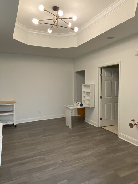 More Photos Of 1122-1126 Clement St, San Francisco Storefront Retail Office For Lease