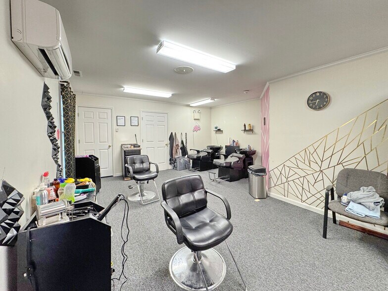 More Photos Of 18119 N Sussex Hwy, Bridgeville Office For Sale