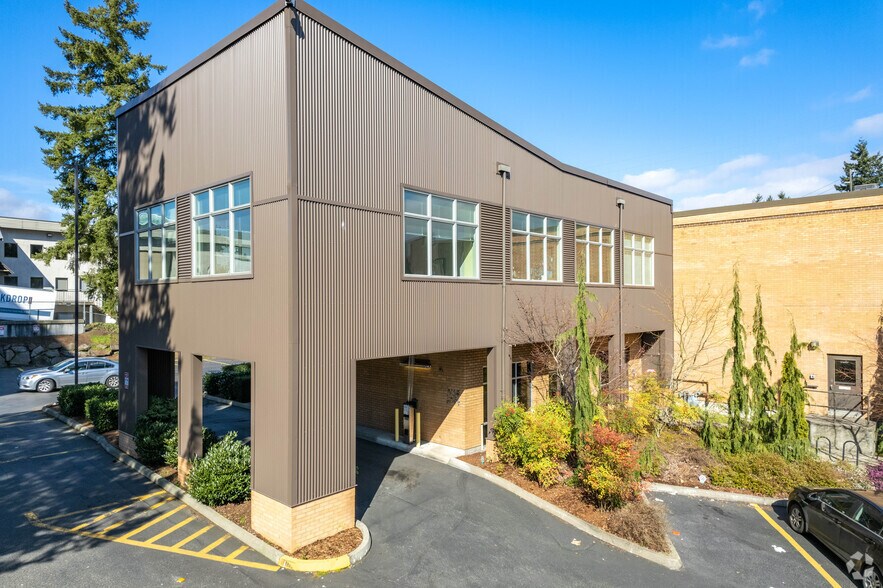 More Photos Of 20011 Ballinger Way NE, Shoreline Office For Lease
