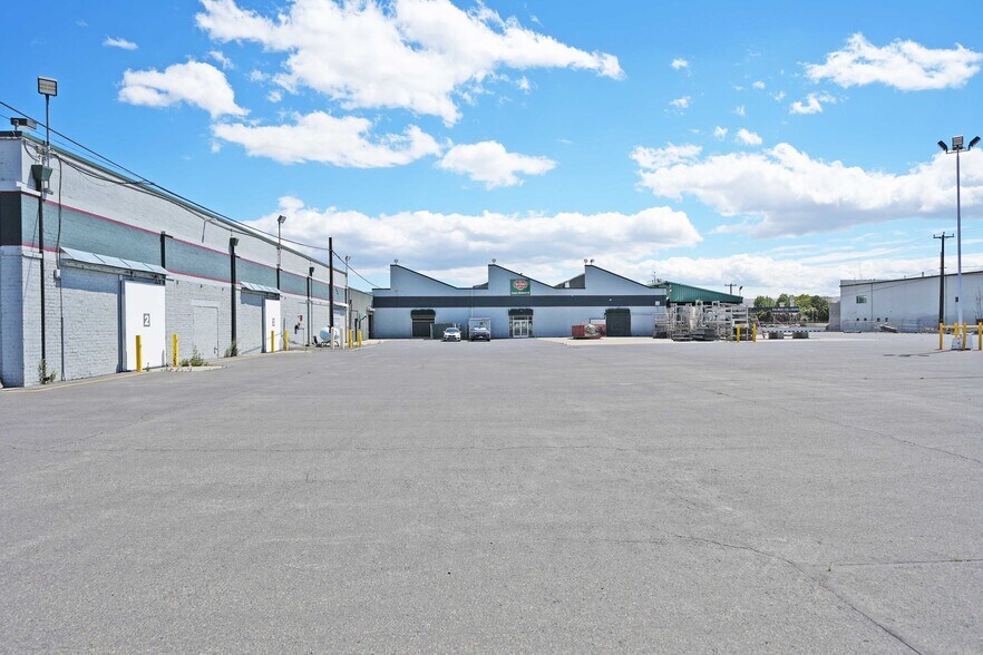 More Photos Of 108 W Walnut St, Yakima Food Processing For Sale