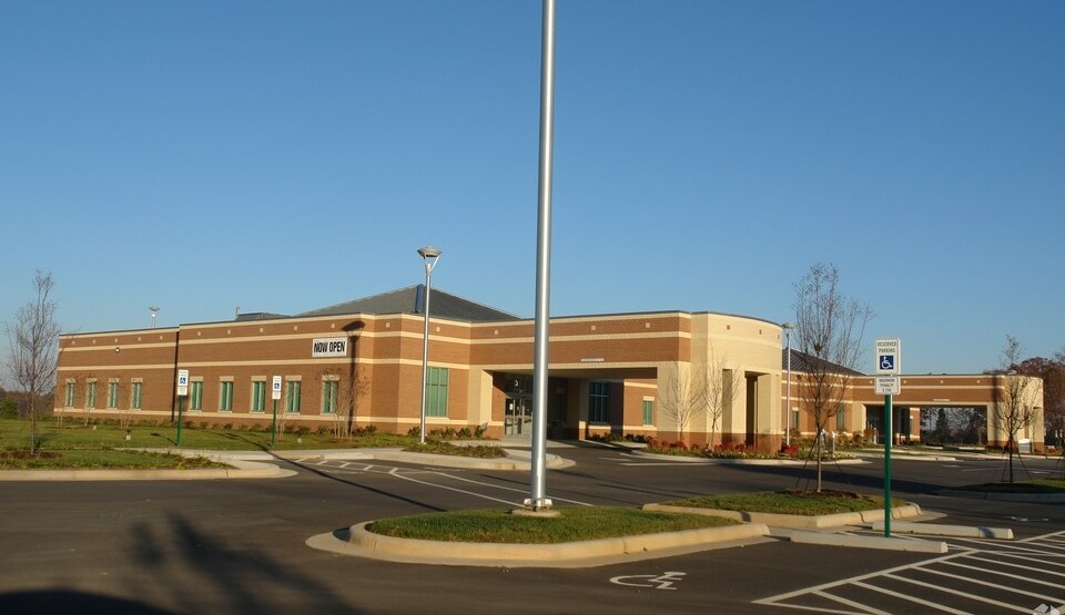 More Photos Of 103 Stanly Pky, Locust Medical For Lease