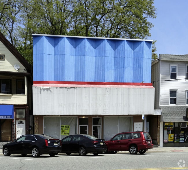 More Photos Of 154 Main St, Butler Storefront Retail Residential For Sale