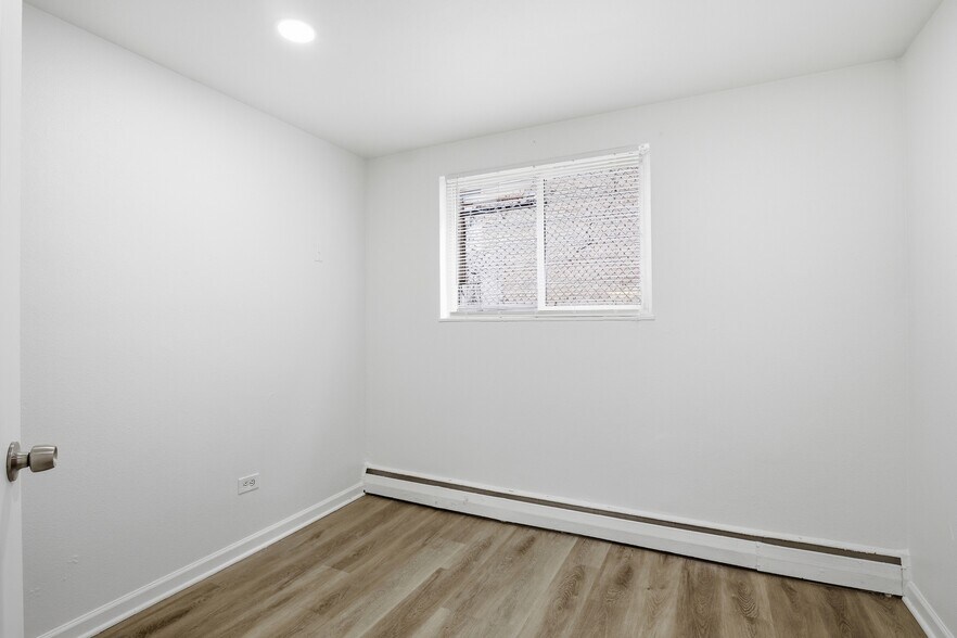 More Photos Of 1592 Lansing St, Aurora Apartments For Sale