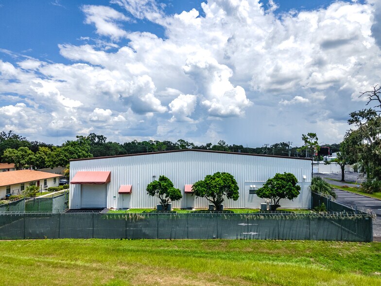 More Photos Of 1160 E Van Fleet Dr, Bartow Warehouse For Lease