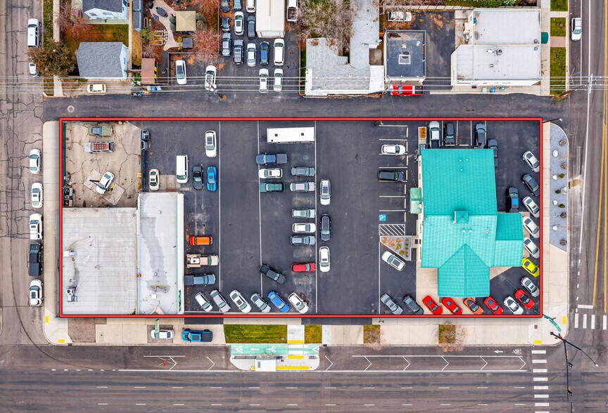 More Photos Of 2304 W Main St, Boise Auto Dealership For Sale