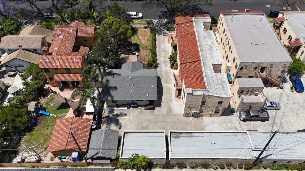 More Photos Of 921 N Lacy St, Santa Ana Apartments For Sale