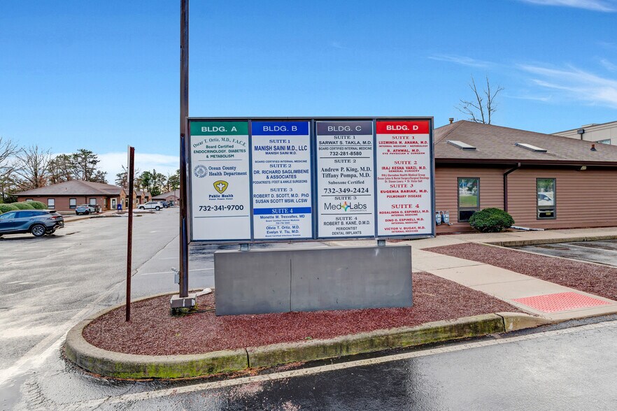 More Photos Of 1163 Route 37 W, Toms River Medical For Lease