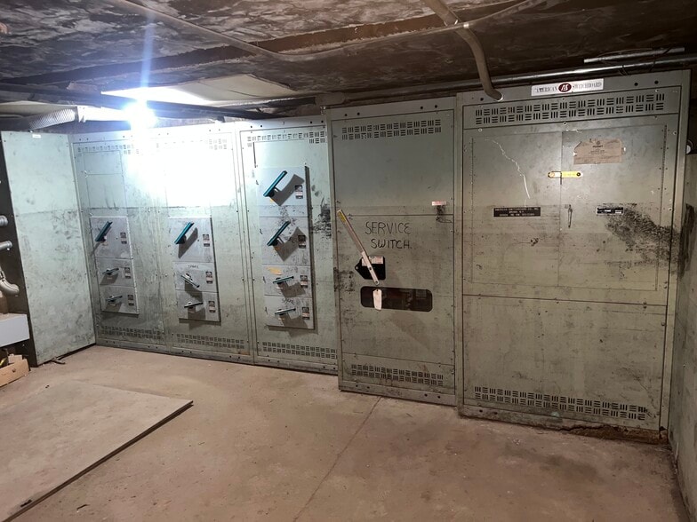 More Photos Of 100-57 103rd Ave, Ozone Park Warehouse For Sale