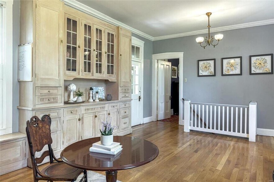 More Photos Of 11475 Lilac Ave, Saint Louis Specialty For Sale