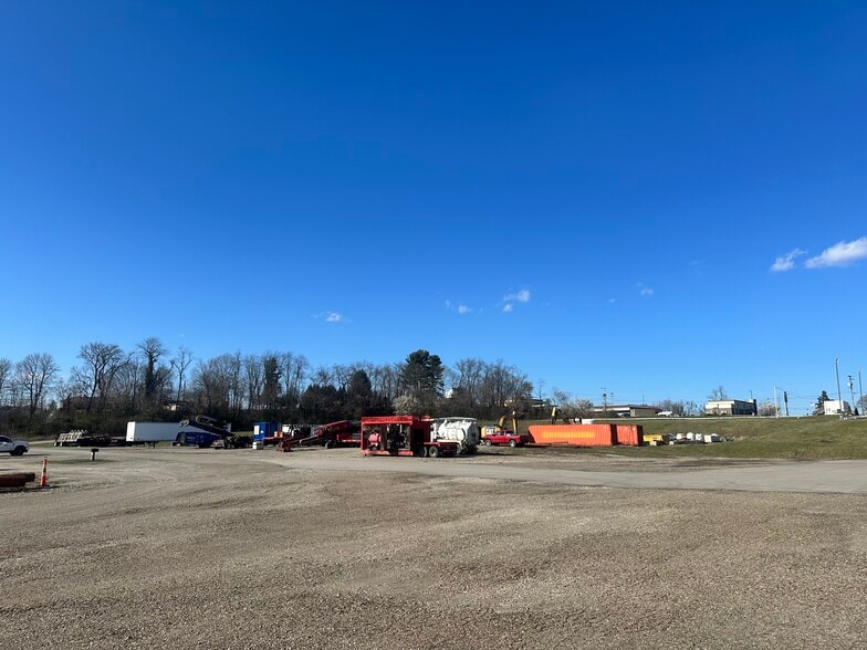 More Photos Of 110 Main St, Wintersville Storefront For Lease