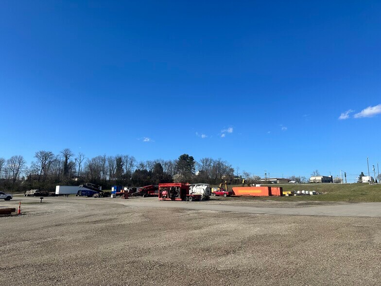 More Photos Of 150 Main St, Wintersville General Retail For Lease