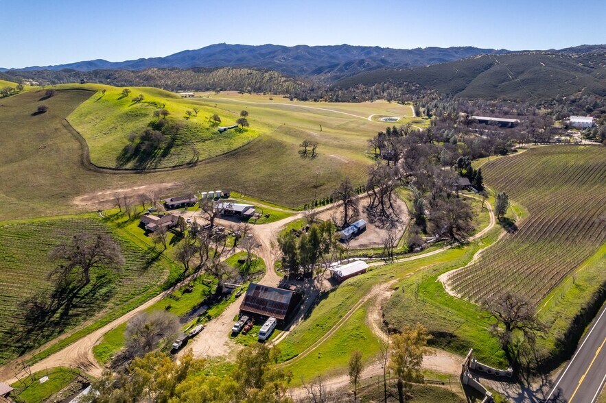 More Photos Of 535 Calf Canyon Hwy, Creston Winery Vineyard For Sale