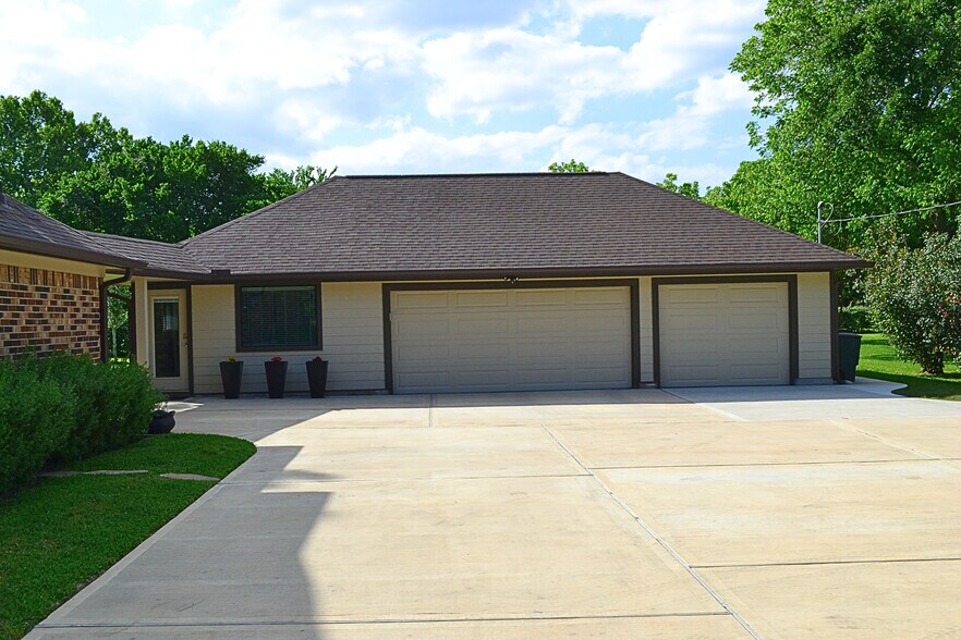 More Photos Of 25142 Roesner Ln, Katy Office Residential For Lease