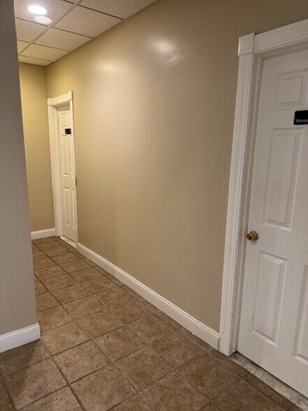 More Photos Of 2001 Niagara Falls Blvd, Amherst Medical For Sale