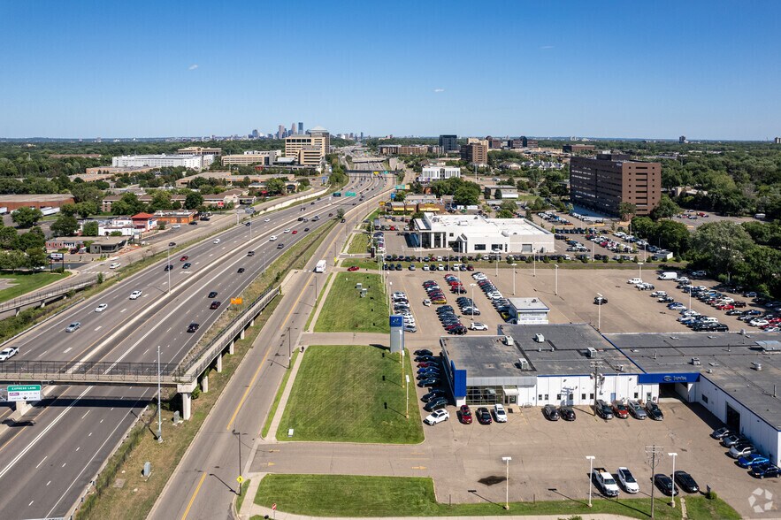 More Photos Of 5775 Wayzata Blvd, Saint Louis Park Office For Lease