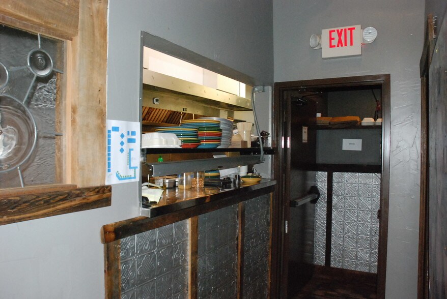 More Photos Of 127 S Union St, Traverse City Restaurant For Sale
