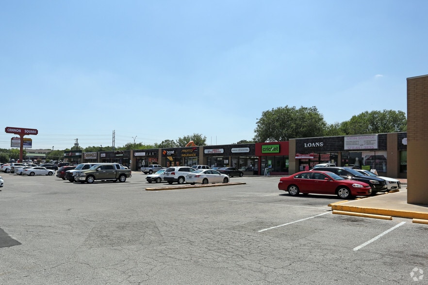 More Photos Of 6538 S Congress Ave, Austin Unknown For Lease