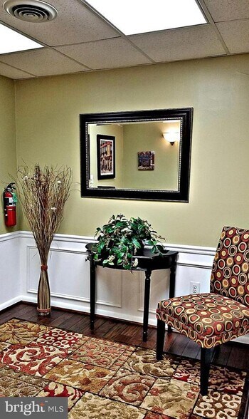 More Photos Of 12512 Lakeridge Dr, Woodbridge Medical For Sale