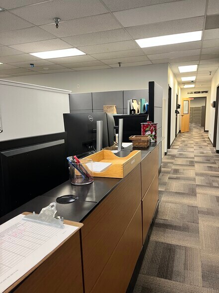 More Photos Of 4000 W 50th Ave, Anchorage Warehouse For Sale