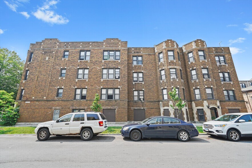 More Photos Of 8000 S Hermitage Ave, Chicago Multifamily For Sale