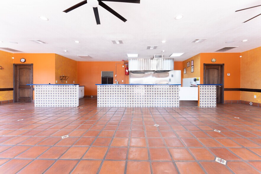 More Photos Of 2112 E California Ave, Bakersfield Restaurant For Sale