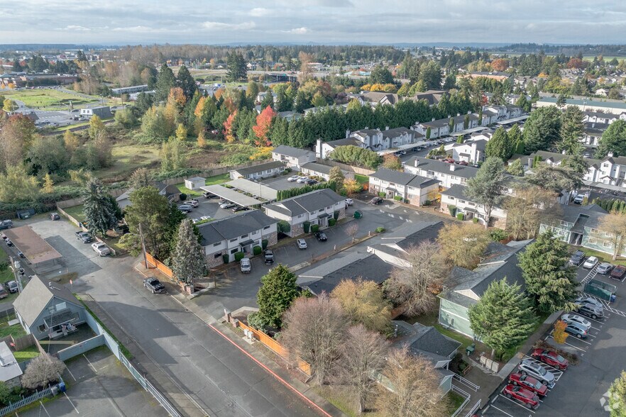 More Photos Of 200-219 lodean Dr, Burlington Apartments For Sale