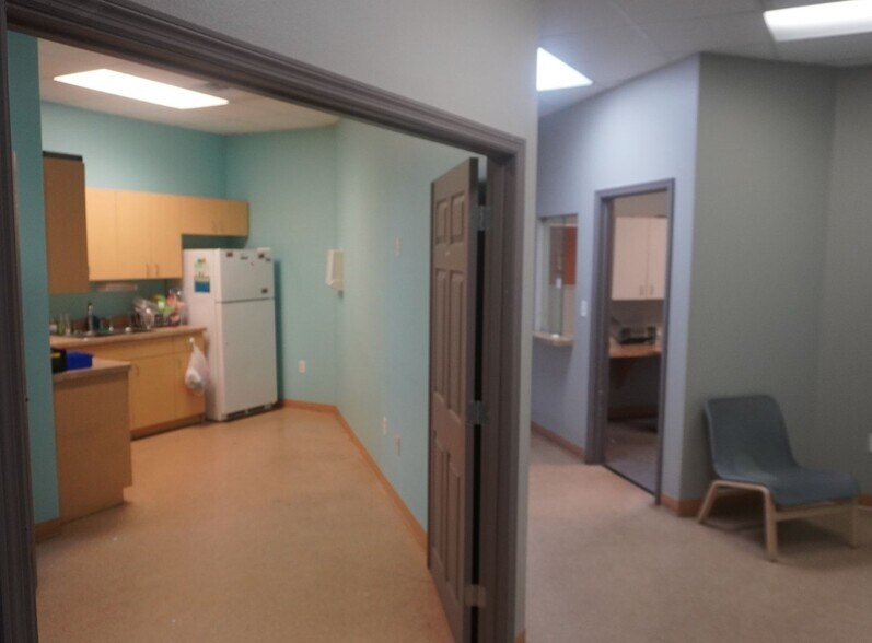 More Photos Of 10422 US Highway 301 S, Riverview Medical For Lease