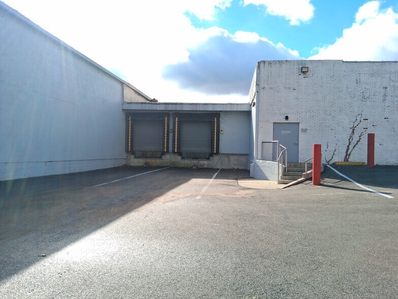 More Photos Of 800 S Morrison Ave, Collinsville Warehouse For Sale