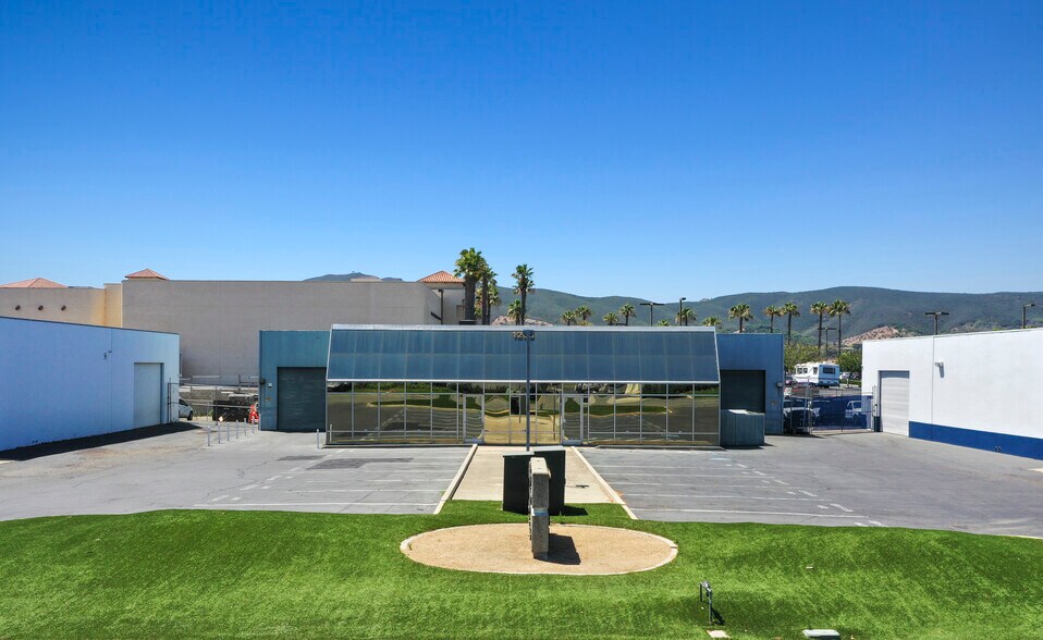 More Photos Of 1265 Stone Dr, San Marcos Manufacturing For Sale