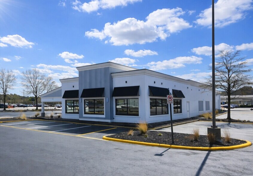 More Photos Of 1225 Cedar Rd, Chesapeake Office For Sale