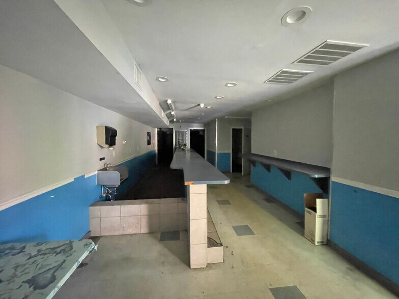 More Photos Of 1611 Bank St, Baltimore Restaurant For Lease